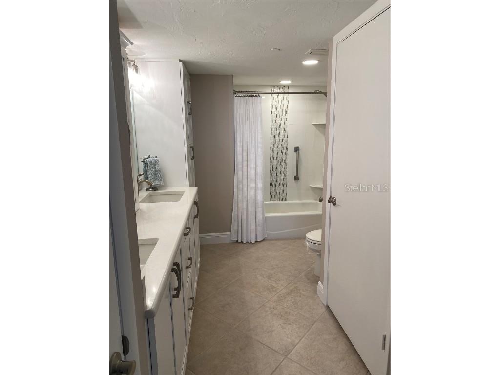 631 Alhambra Road #702 Venice FL 34285 A4661593 image10