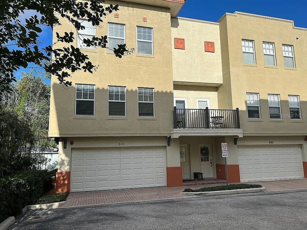 631 Blue Taverna Lane Clearwater FL 33756 U8199841 image1