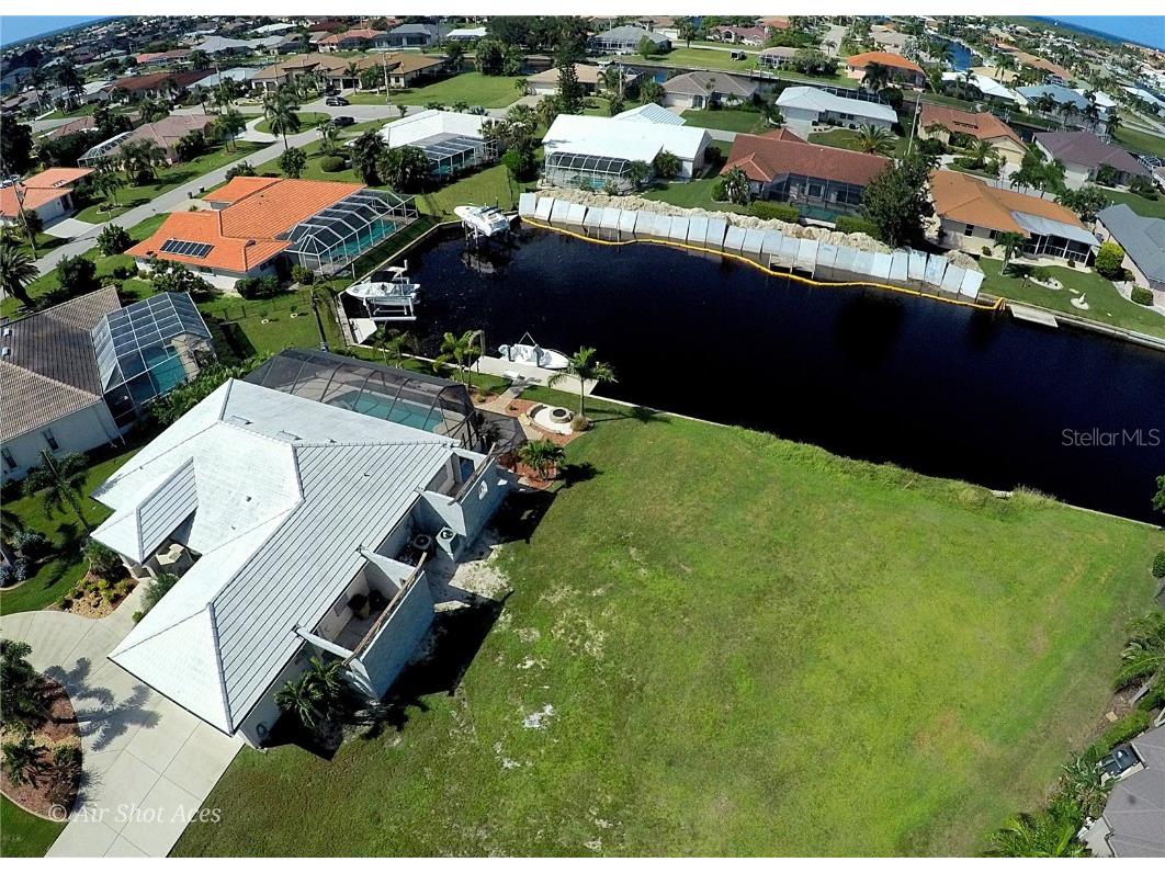 631 Como Court Punta Gorda FL 33950 C7476228 image2