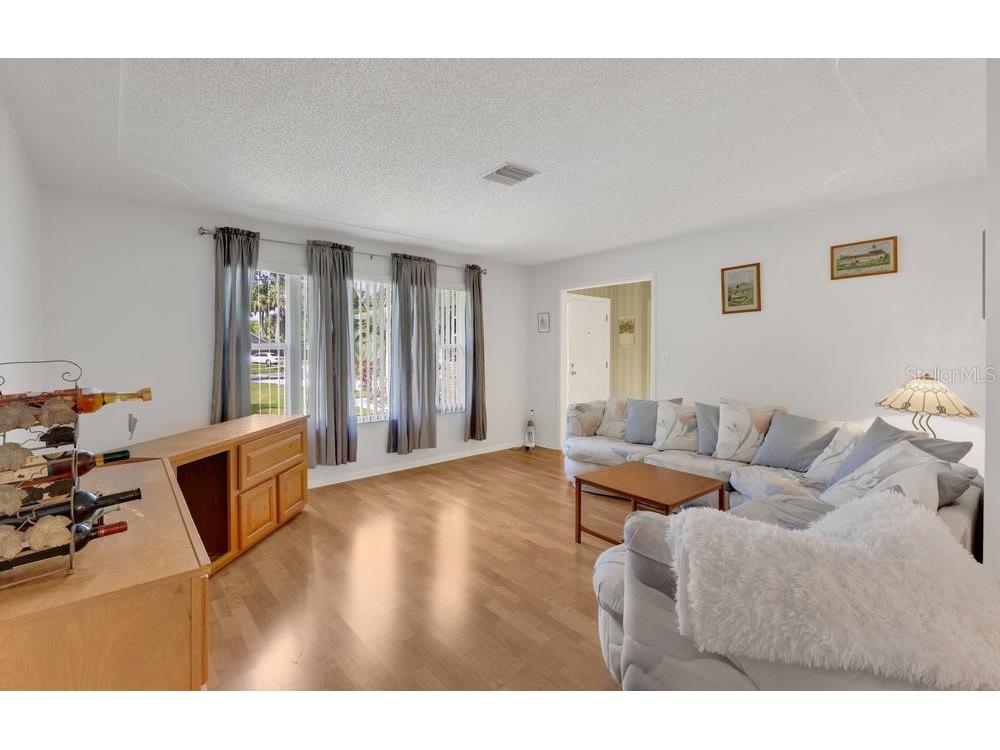 631 Dundee Circle Melbourne FL 32904 O6326285 image3