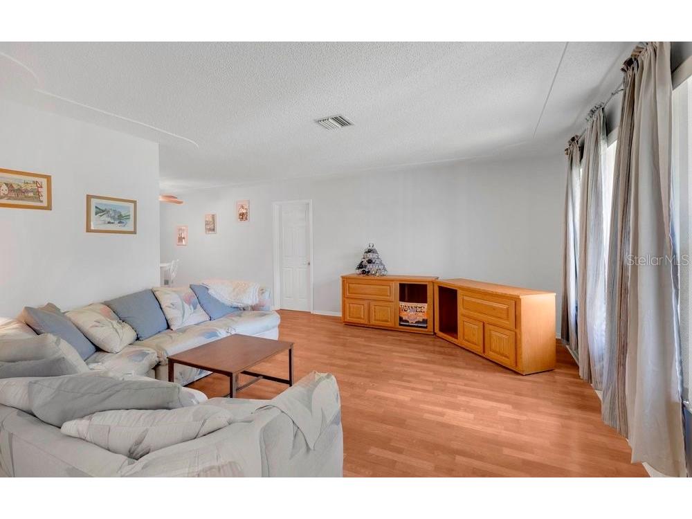 631 Dundee Circle Melbourne FL 32904 O6326285 image4