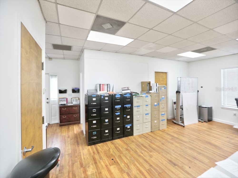 631 E Oak Ridge Road Orlando FL 32809 O6404676 image10