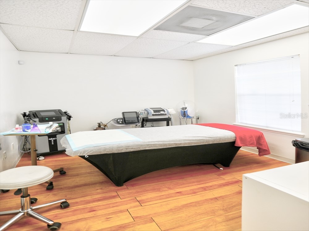 631 E Oak Ridge Road Orlando FL 32809 O6404676 image13