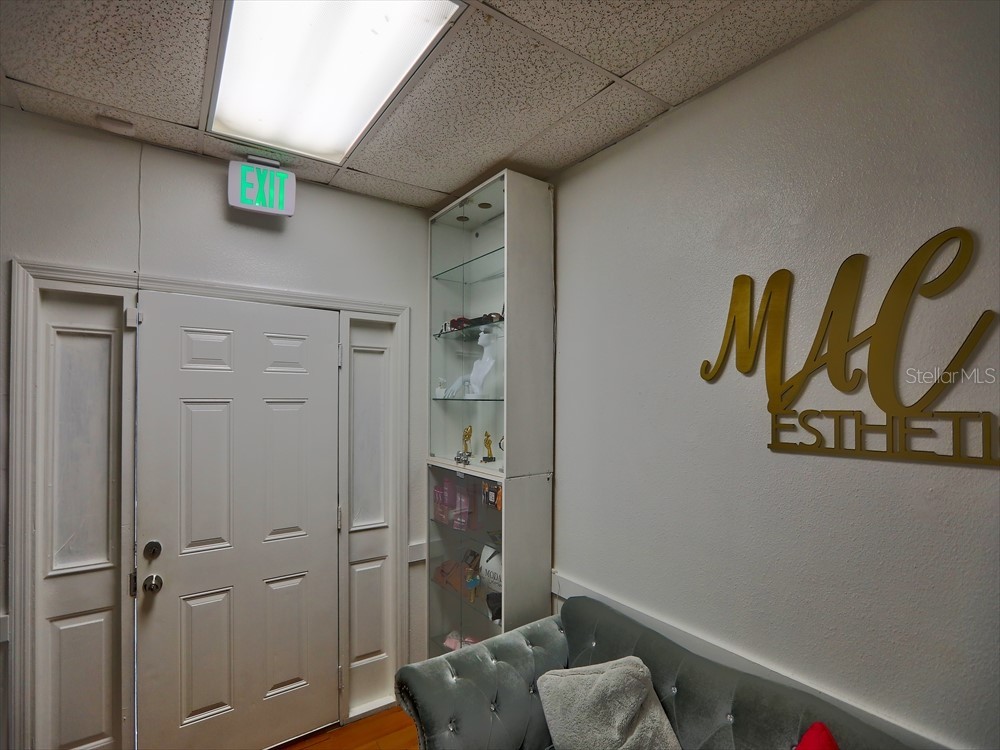 631 E Oak Ridge Road Orlando FL 32809 O6404676 image17