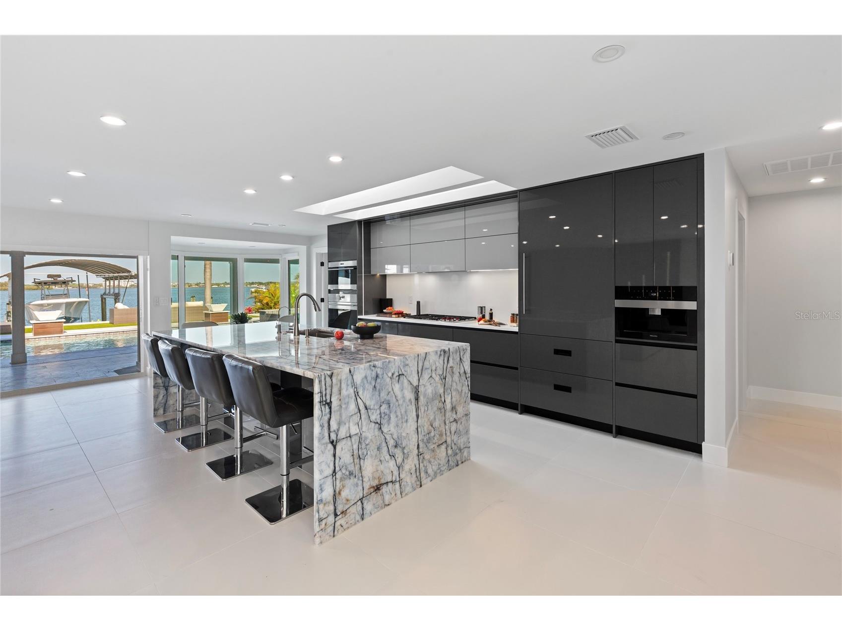 631 Harbor Island Clearwater Beach FL 33767 TB8494006 image11