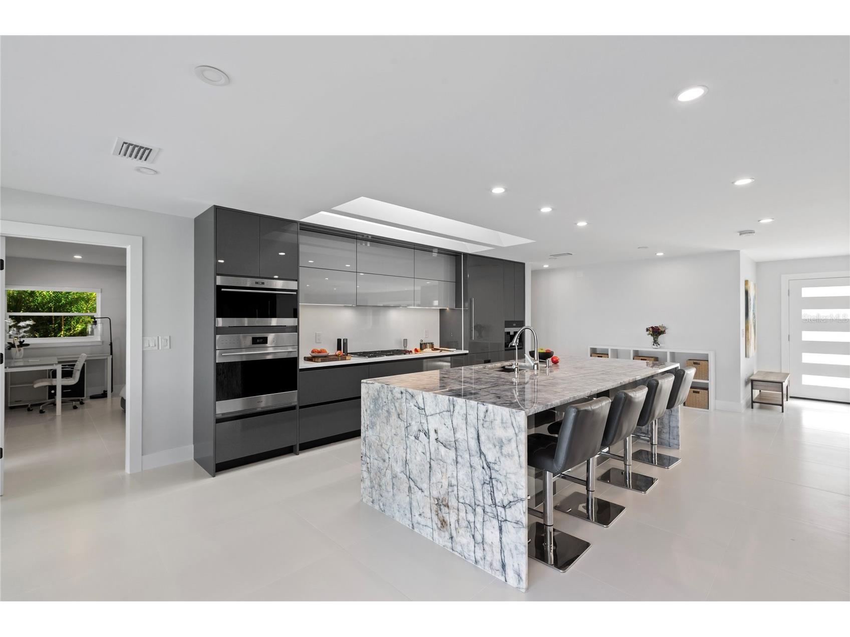 631 Harbor Island Clearwater Beach FL 33767 TB8494006 image12