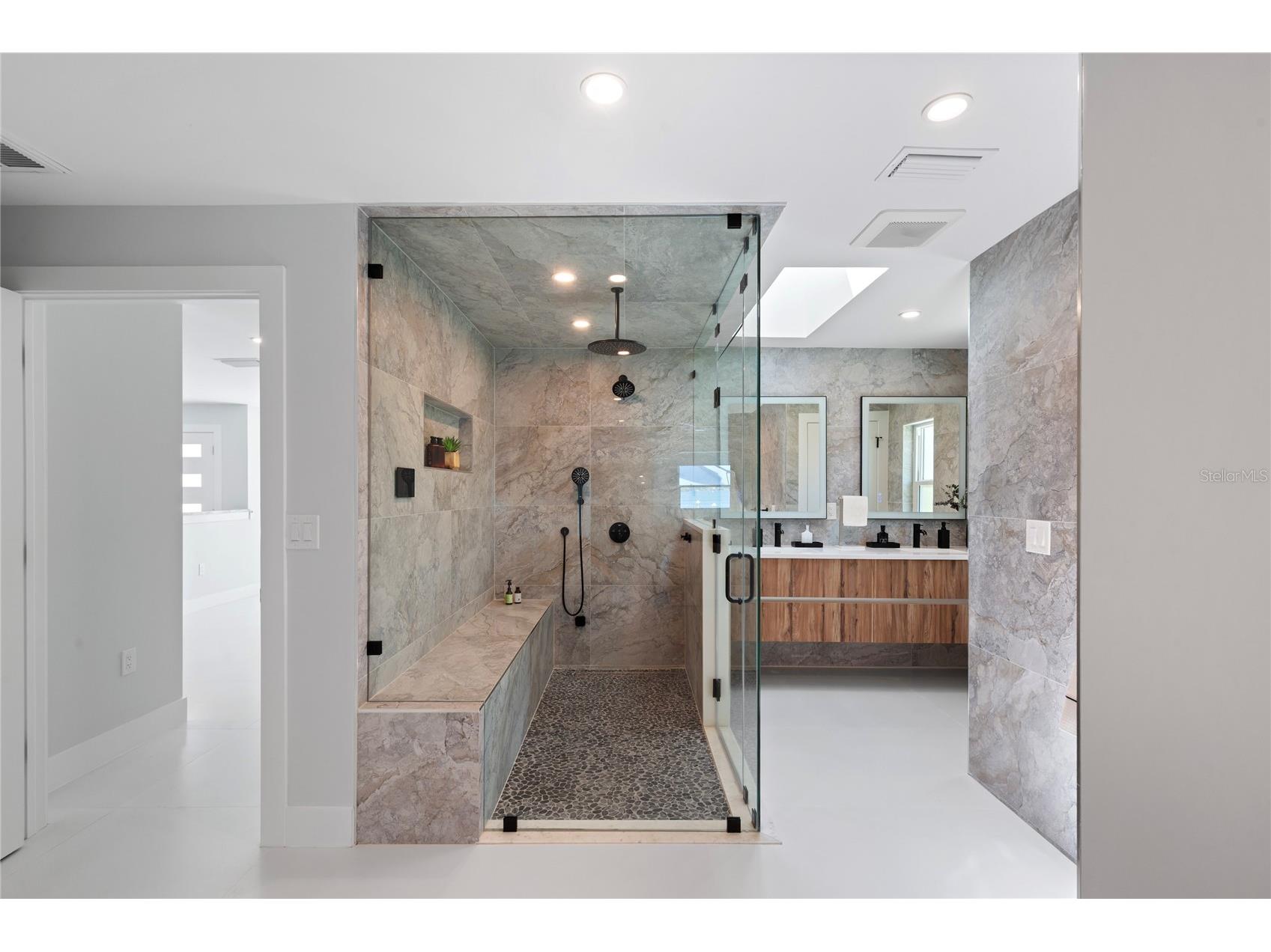 631 Harbor Island Clearwater Beach FL 33767 TB8494006 image31