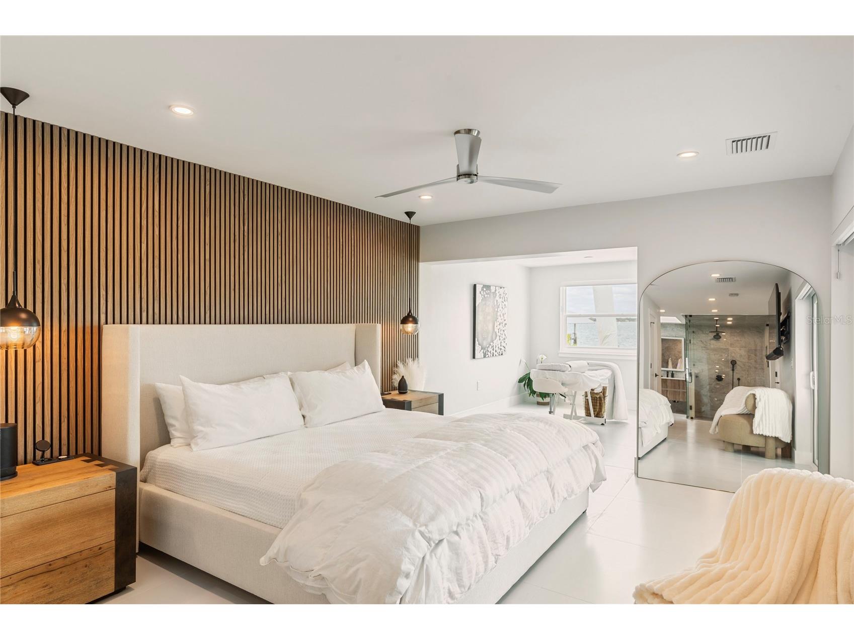 631 Harbor Island Clearwater Beach FL 33767 TB8494006 image74