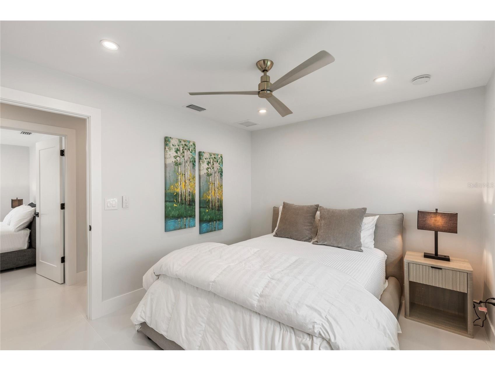 631 Harbor Island Clearwater Beach FL 33767 TB8494006 image77