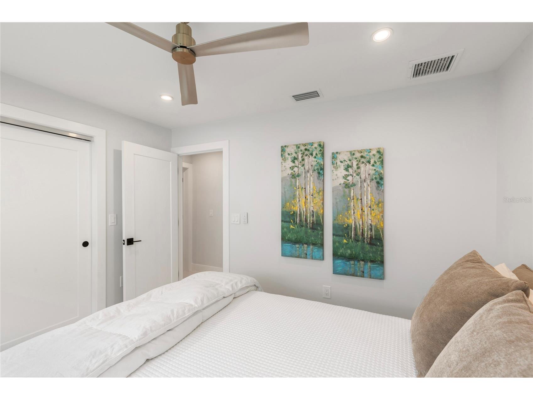 631 Harbor Island Clearwater Beach FL 33767 TB8494006 image78