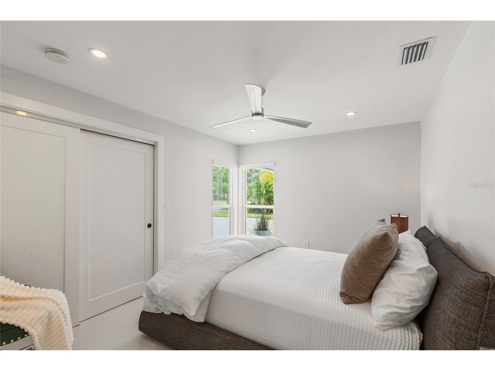 631 Harbor Island Clearwater Beach FL 33767 TB8494006 image80