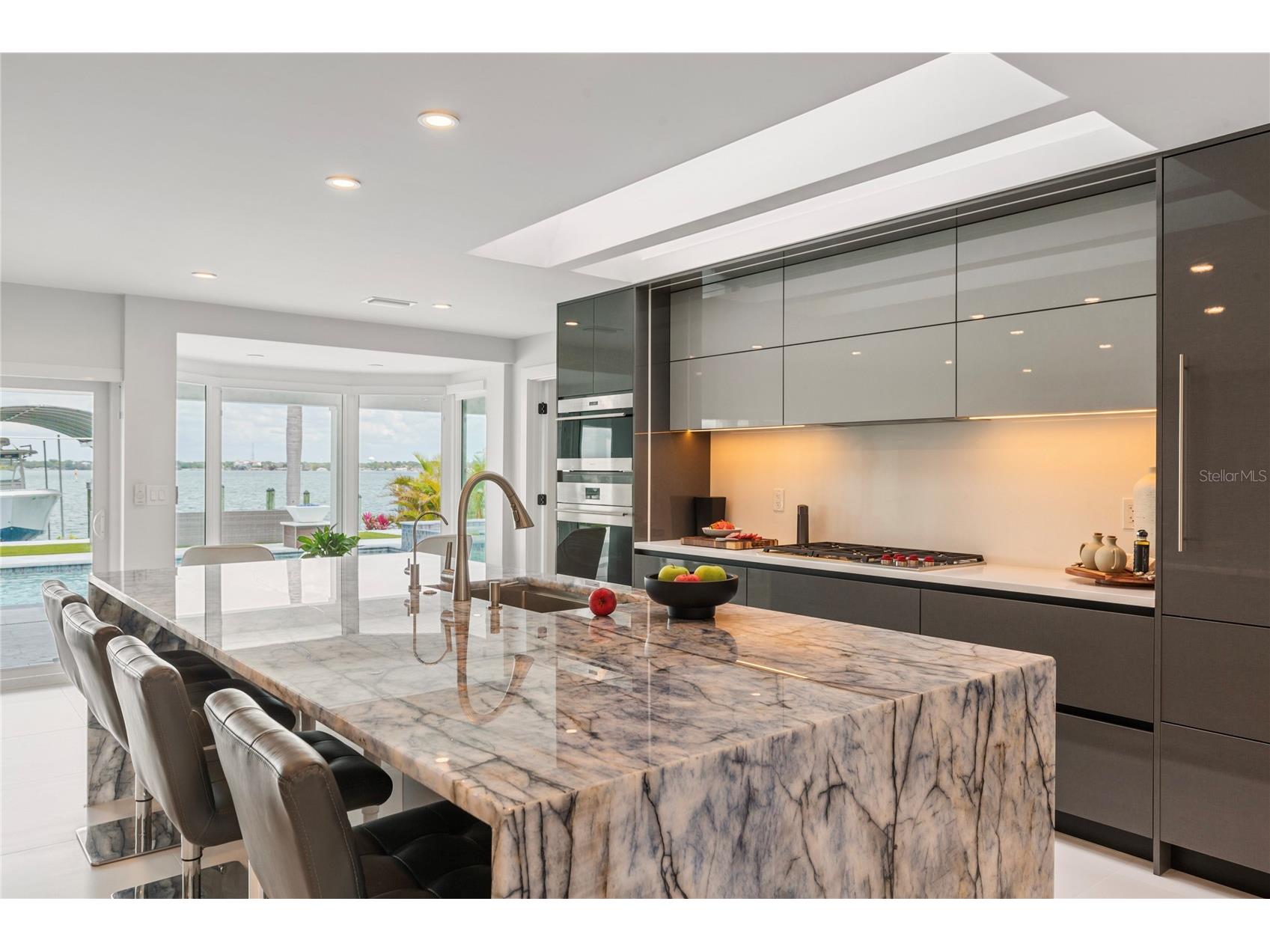 631 Harbor Island Clearwater Beach FL 33767 TB8494006 image85