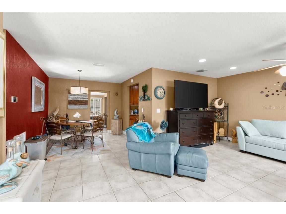 631 Merrimac Street Deltona FL 32725 V4943698 image11