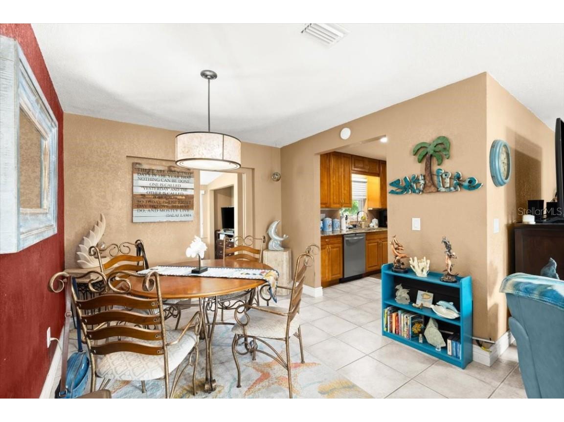 631 Merrimac Street Deltona FL 32725 V4943698 image16