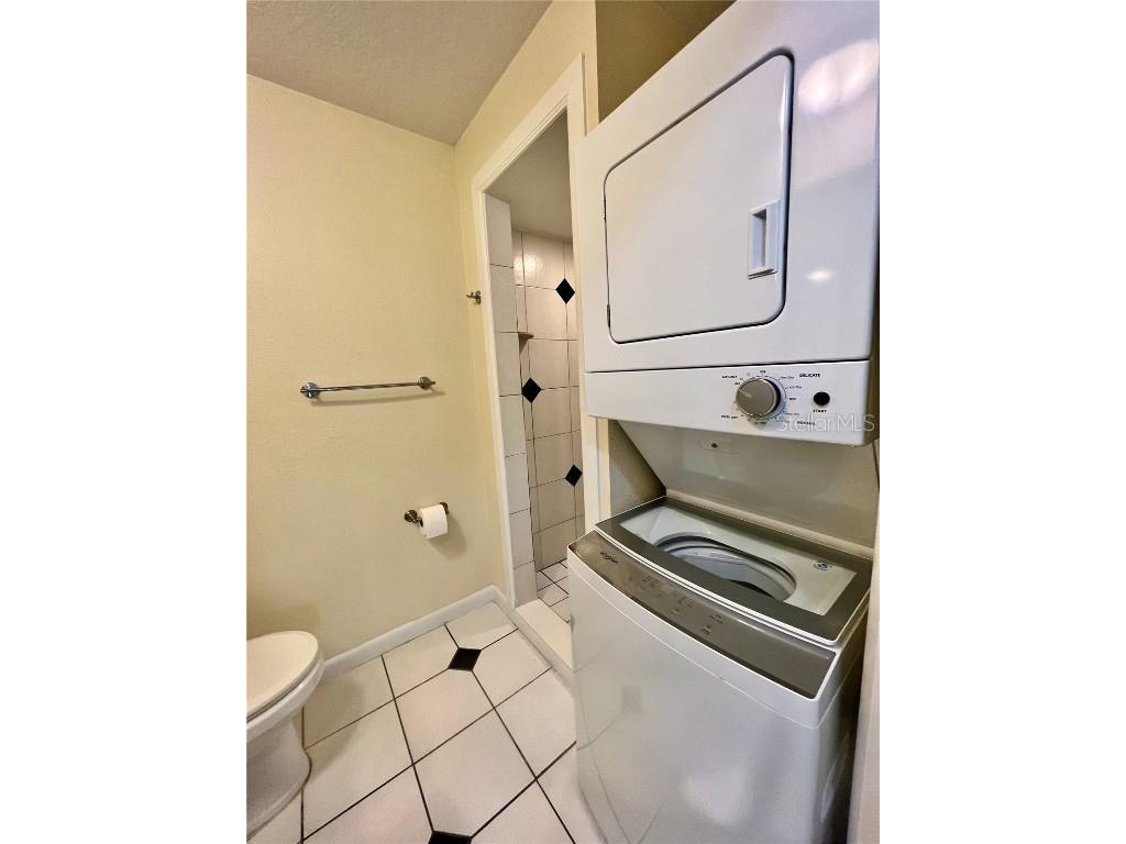631 N Orange Avenue #201 Sarasota FL 34236 A4674339 image11