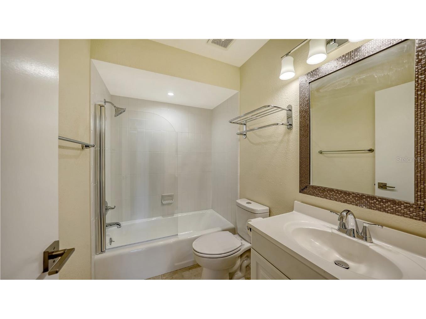 631 N Orange Avenue #208 Sarasota FL 34236 A4671326 image15