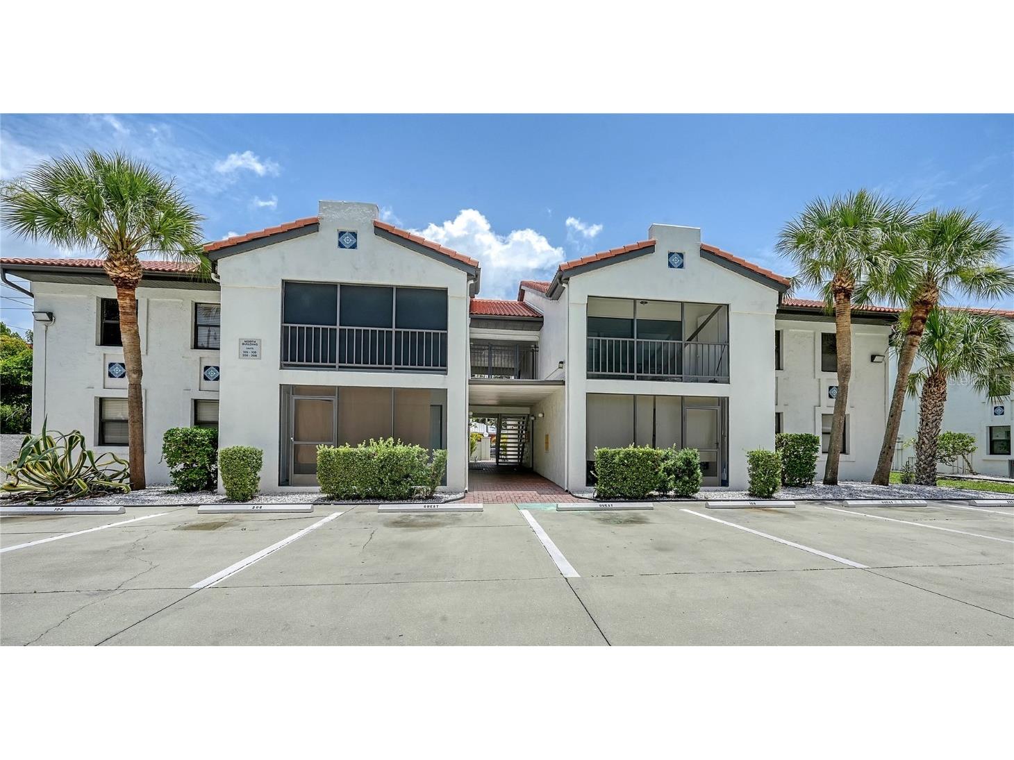 631 N Orange Avenue #208 Sarasota FL 34236 A4671326 image2