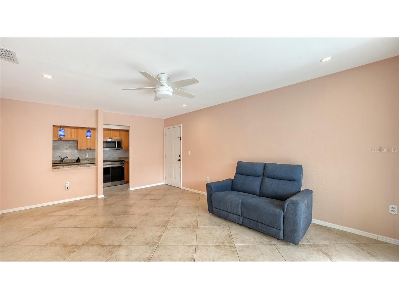631 N Orange Avenue #208 Sarasota FL 34236 A4671326 image3