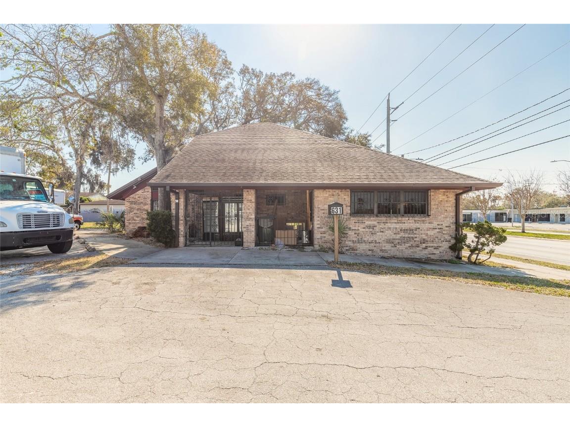 631 N Ridgewood Avenue Daytona Beach FL 32114 V4940828 image1