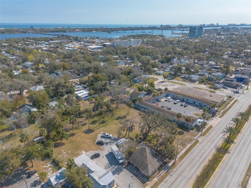 631 N Ridgewood Avenue Daytona Beach FL 32114 V4940828 image8