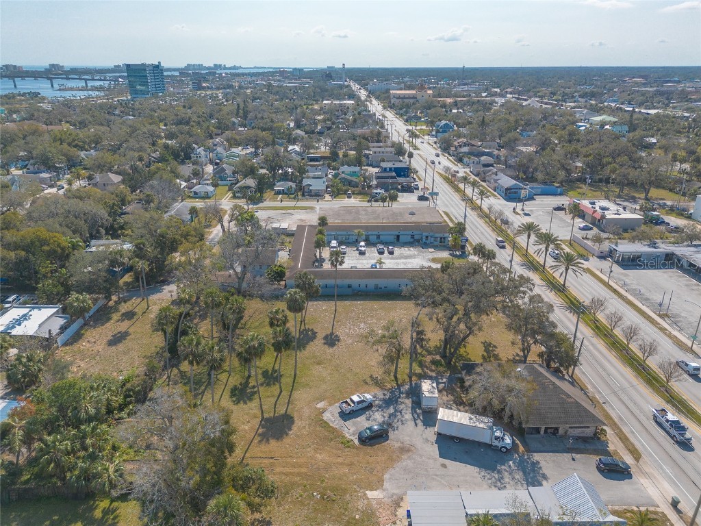 631 N Ridgewood Avenue Daytona Beach FL 32114 V4940828 image9