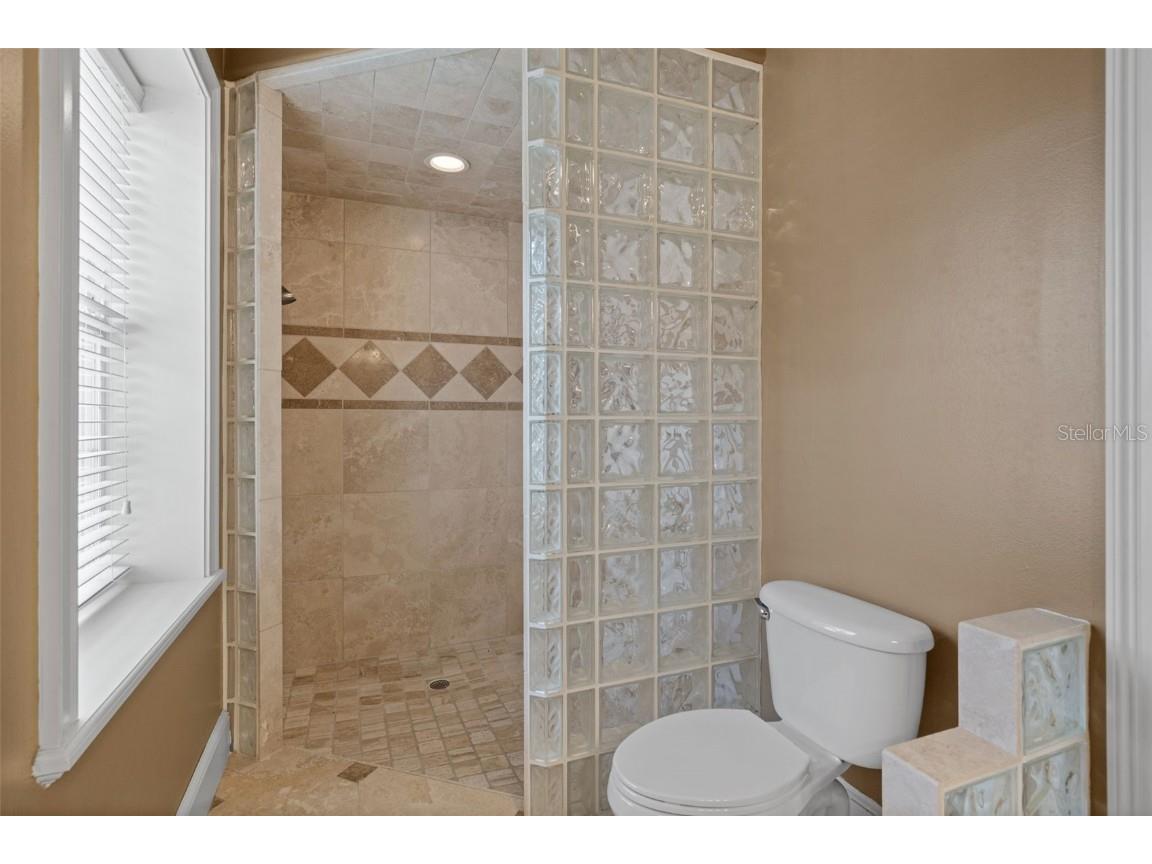 631 Old Mount Dora Road Eustis FL 32726 - West Crooked Lake O6343073 image32