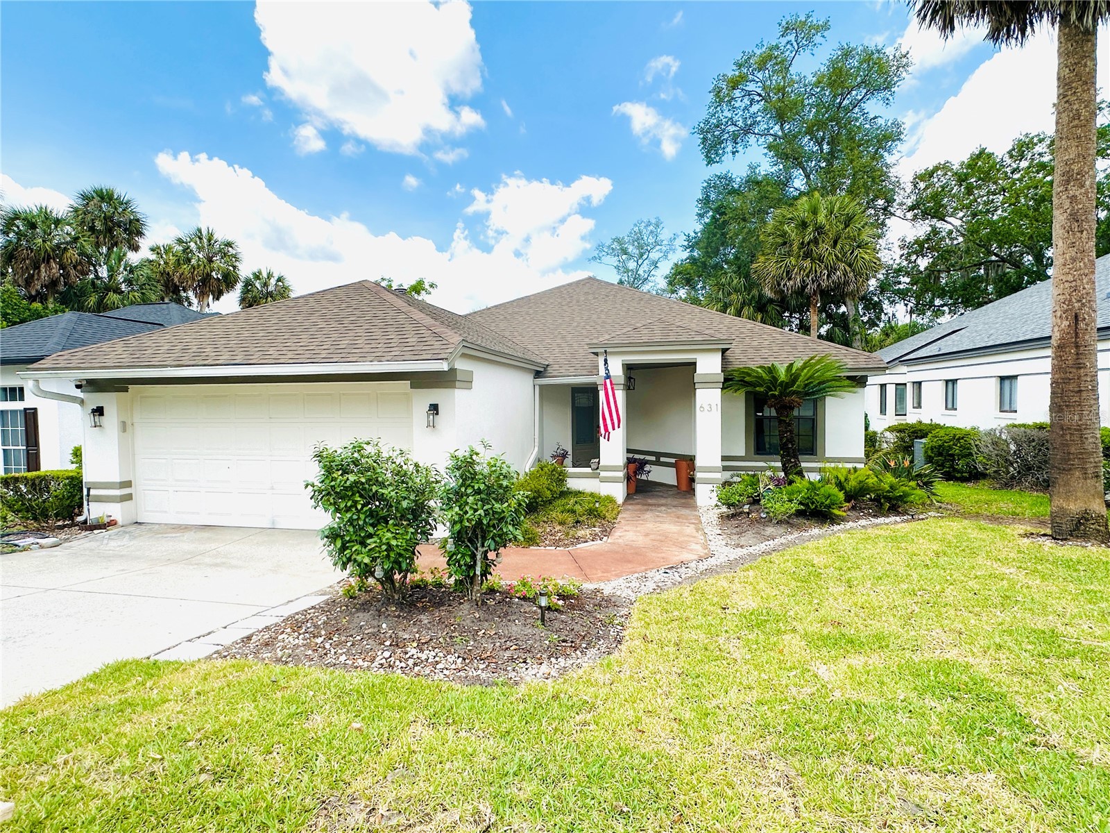 631 Sand Lake Court Mount Dora FL 32757 - LAKE DORA/ HARRIS CHAIN G5111931 image1