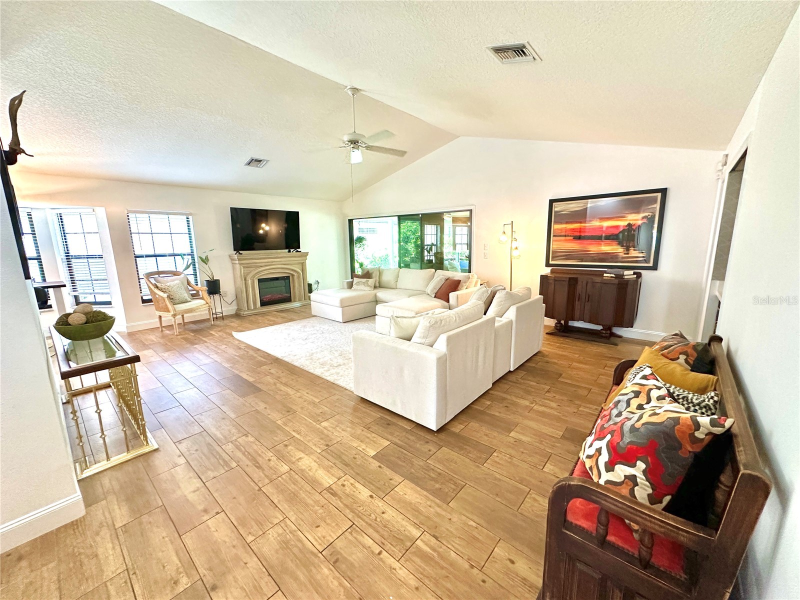 631 Sand Lake Court Mount Dora FL 32757 - LAKE DORA/ HARRIS CHAIN G5111931 image3