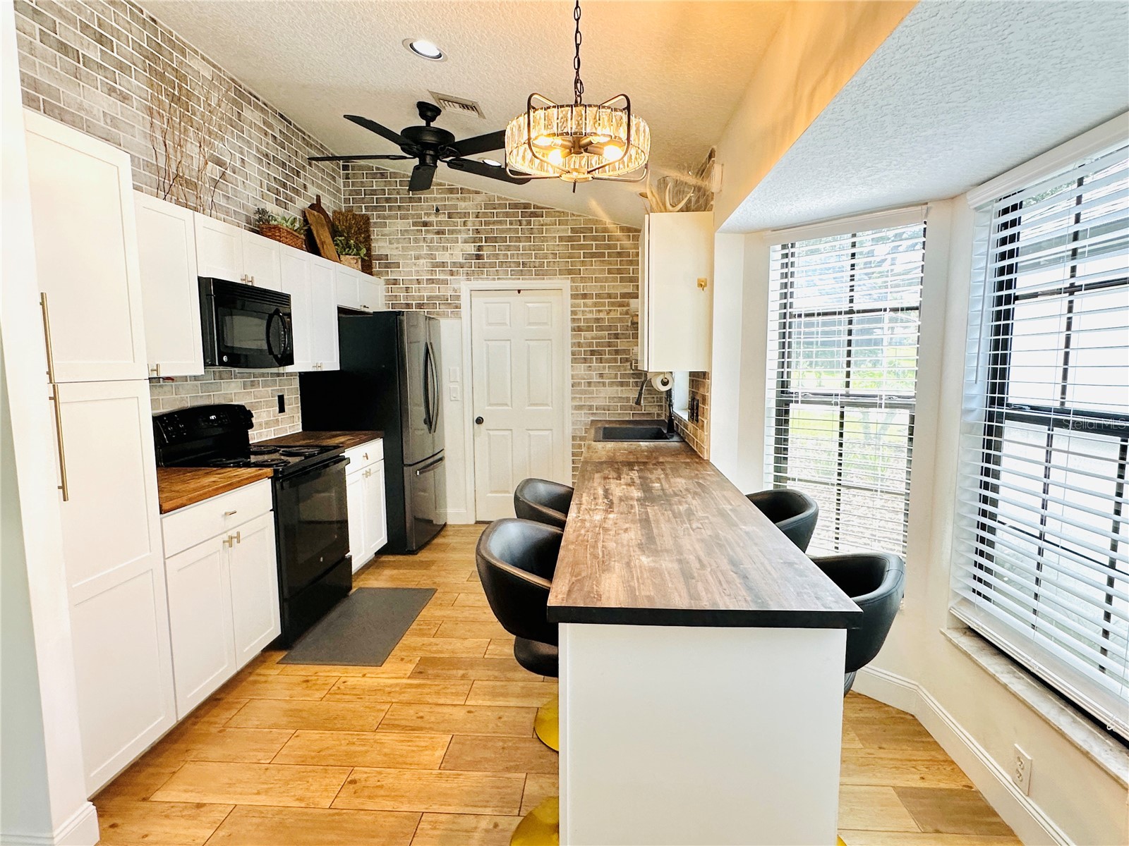 631 Sand Lake Court Mount Dora FL 32757 - LAKE DORA/ HARRIS CHAIN G5111931 image6
