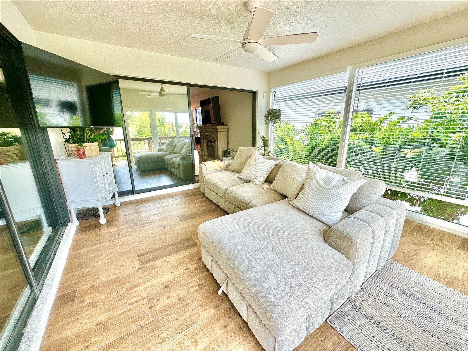 631 Sand Lake Court Mount Dora FL 32757 - LAKE DORA/ HARRIS CHAIN G5111931 image7