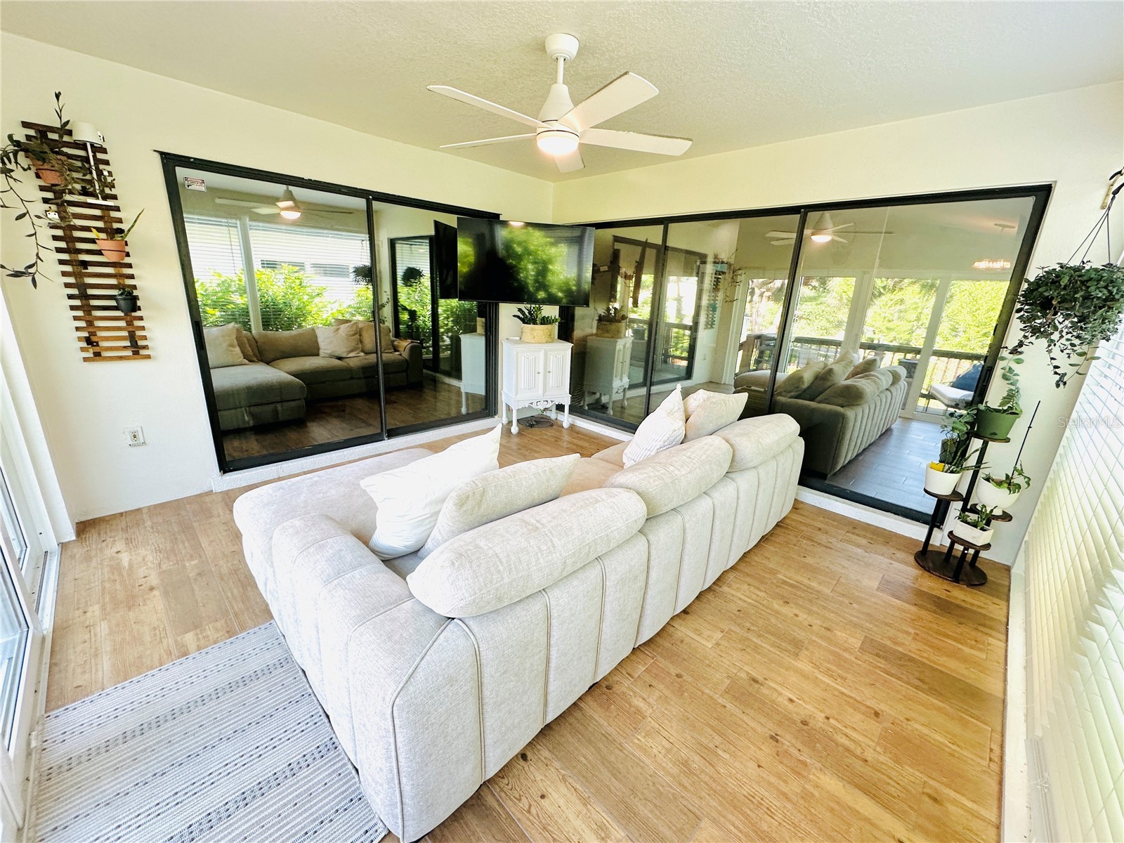 631 Sand Lake Court Mount Dora FL 32757 - LAKE DORA/ HARRIS CHAIN G5111931 image8