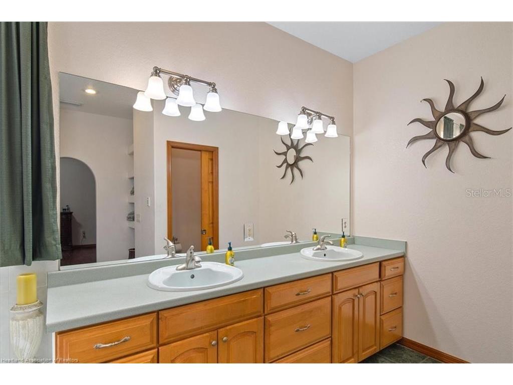 631 Sunset Pointe Drive Lake Placid FL 33852 L4957464 image31