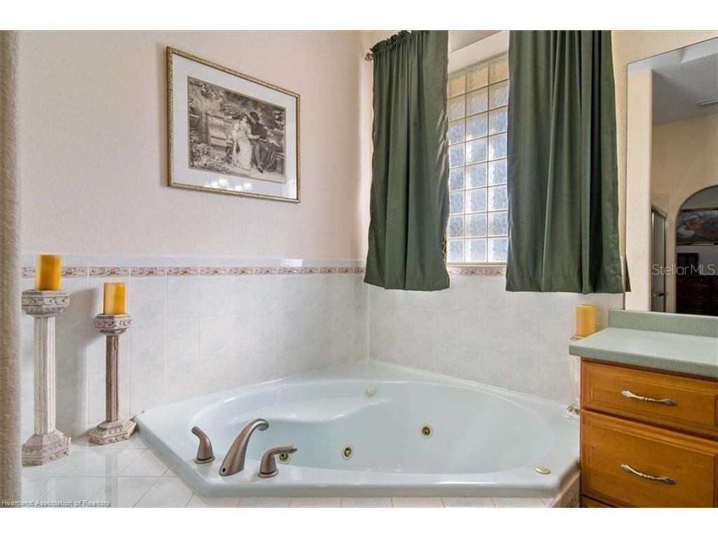 631 Sunset Pointe Drive Lake Placid FL 33852 L4957464 image32