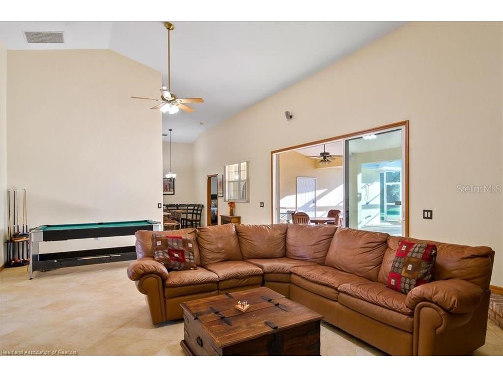 631 Sunset Pointe Drive Lake Placid FL 33852 L4957464 image5