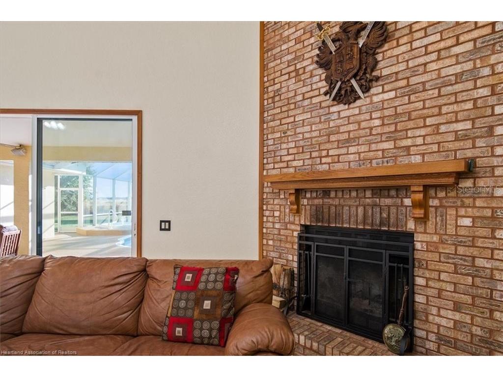 631 Sunset Pointe Drive Lake Placid FL 33852 L4957464 image6