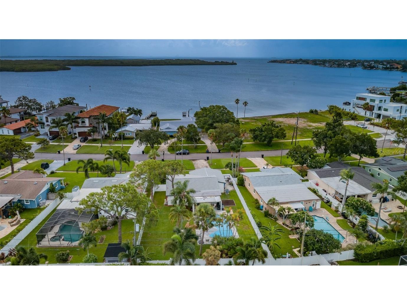 6310 Bayou Grande Boulevard NE Saint Petersburg FL 33702 U8206762 image1