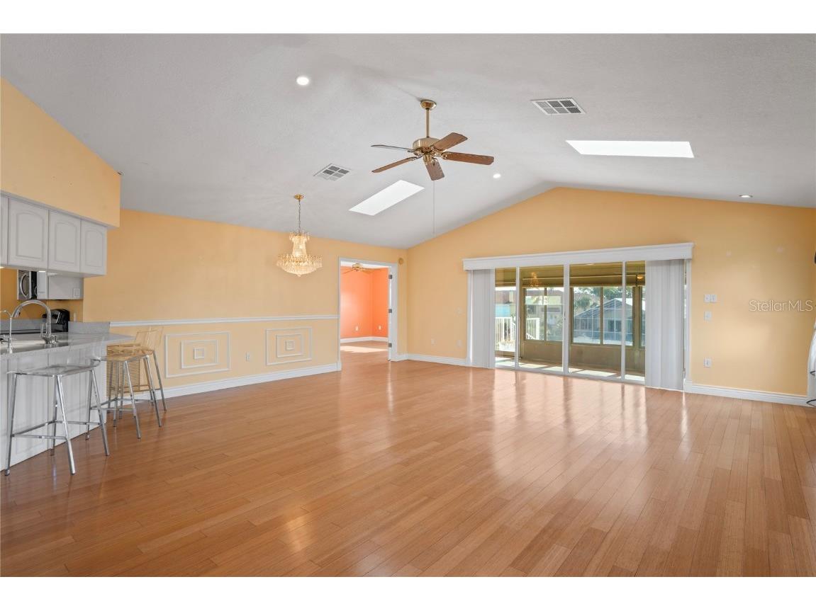 6310 Garland Court New Port Richey FL 34652 W7880660 image9