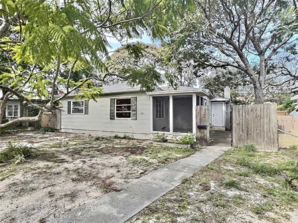 6311 2nd Avenue S Saint Petersburg FL 33707 U8227205 image1