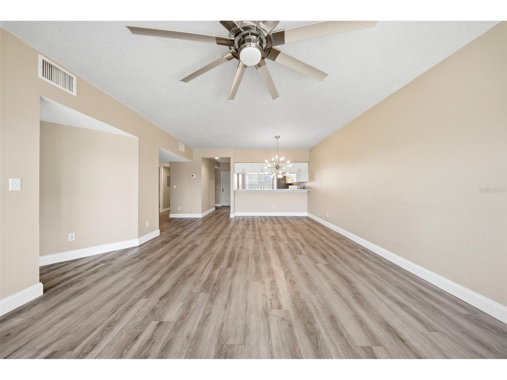 6311 99th Way N #11F Seminole FL 33708 TB8487938 image18