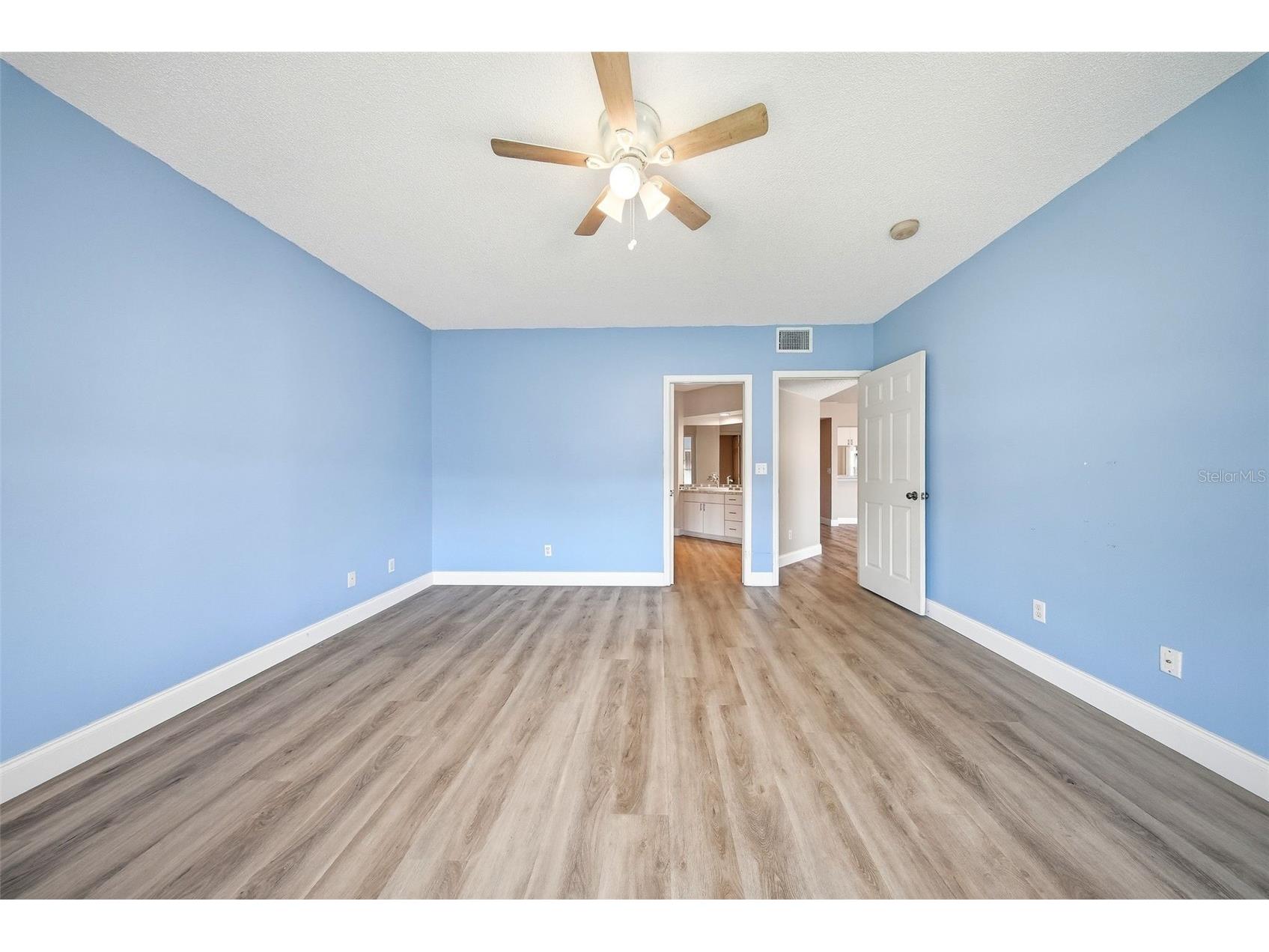 6311 99th Way N #11F Seminole FL 33708 TB8487938 image21