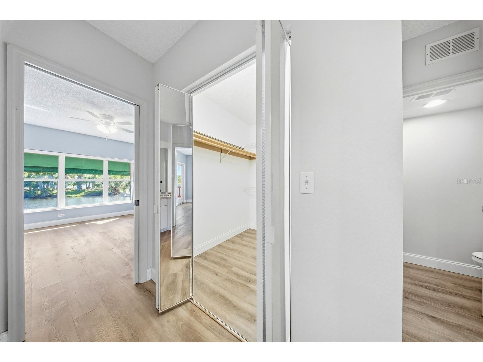 6311 99th Way N #11F Seminole FL 33708 TB8487938 image23