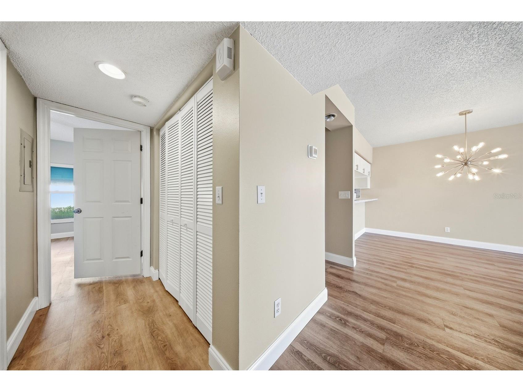 6311 99th Way N #11F Seminole FL 33708 TB8487938 image5