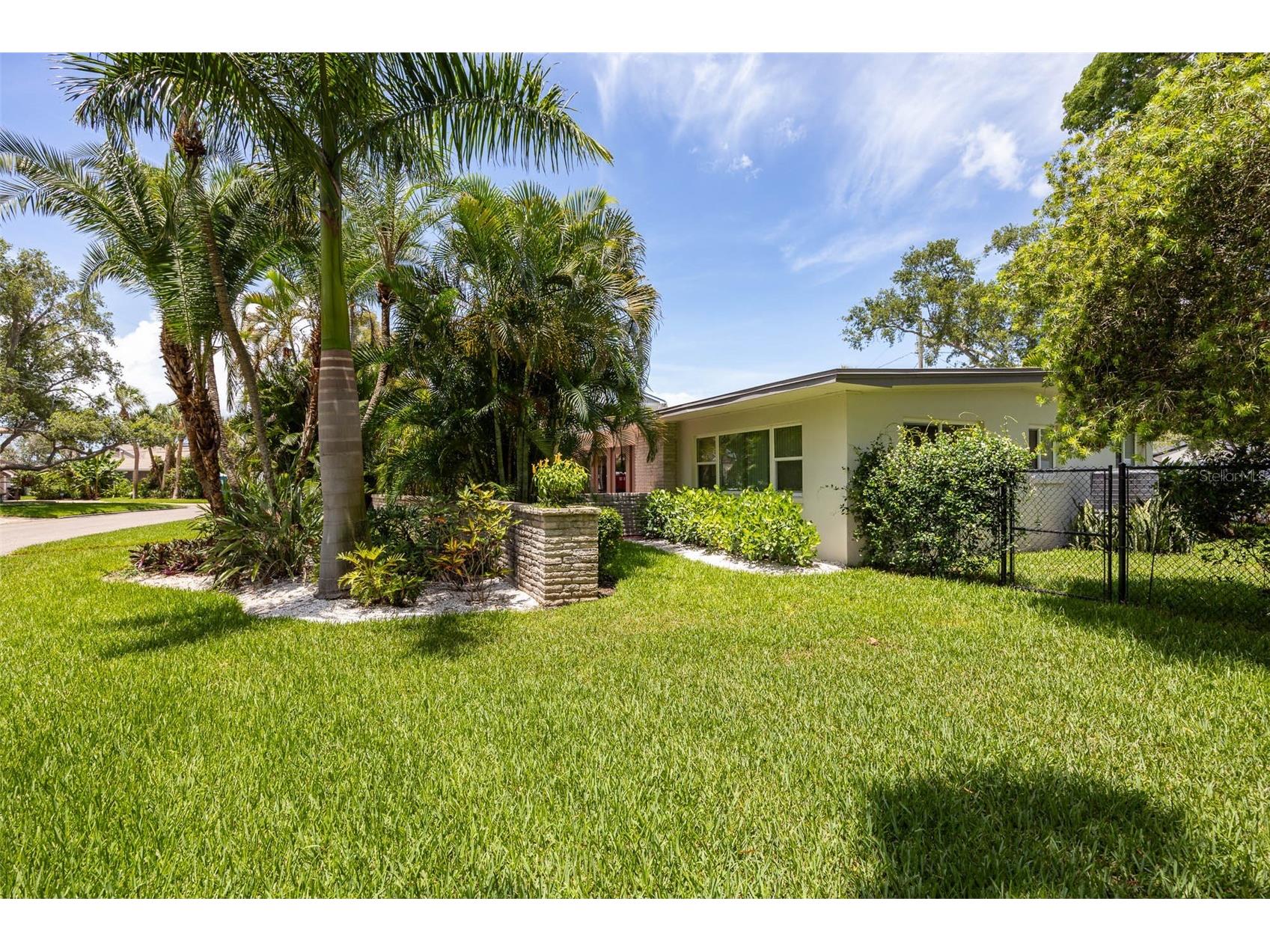 6311 Bahama Shores Drive S Saint Petersburg FL 33705 - TAMPA BAY A4695040 image43