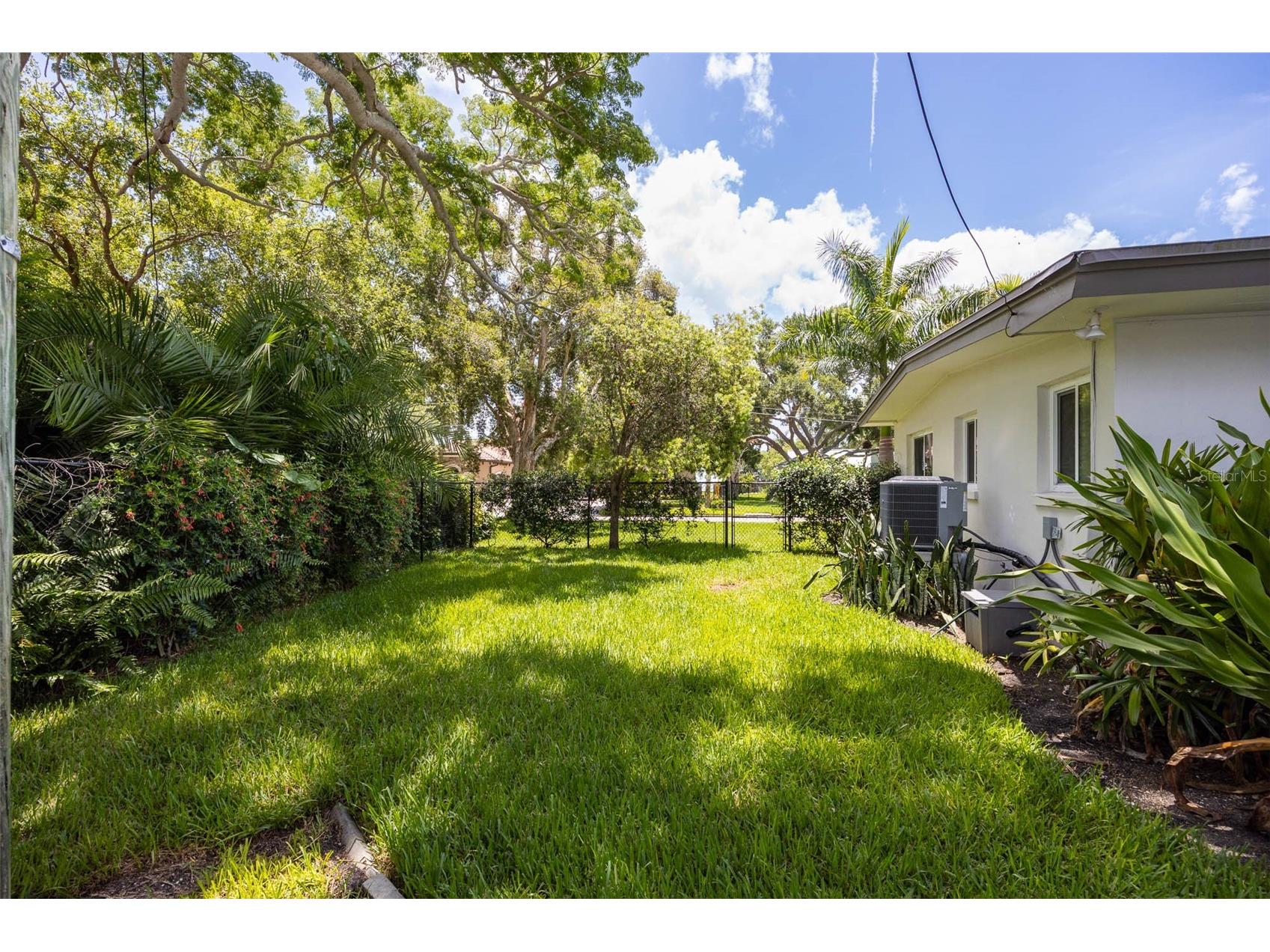 6311 Bahama Shores Drive S Saint Petersburg FL 33705 - TAMPA BAY A4695040 image52