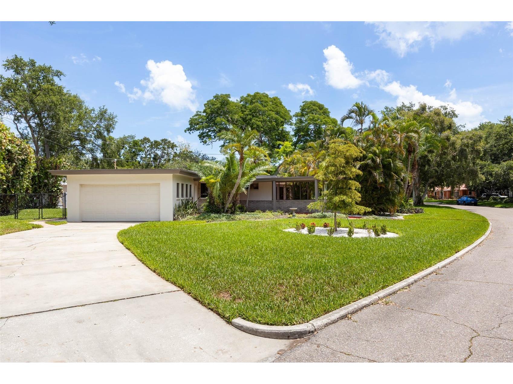 6311 Bahama Shores Drive S Saint Petersburg FL 33705 - TAMPA BAY A4695040 image6