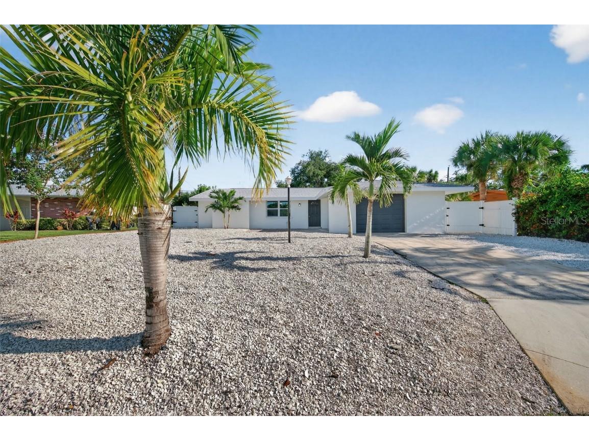 6311 Fordham Place Bradenton FL 34207 A4665581 image1