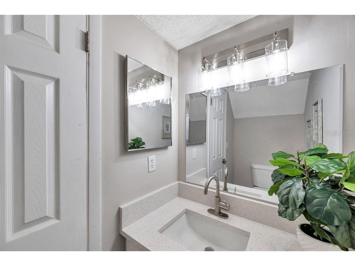 6311 Newtown Circle #11B1 Tampa FL 33615 TB8432192 image25