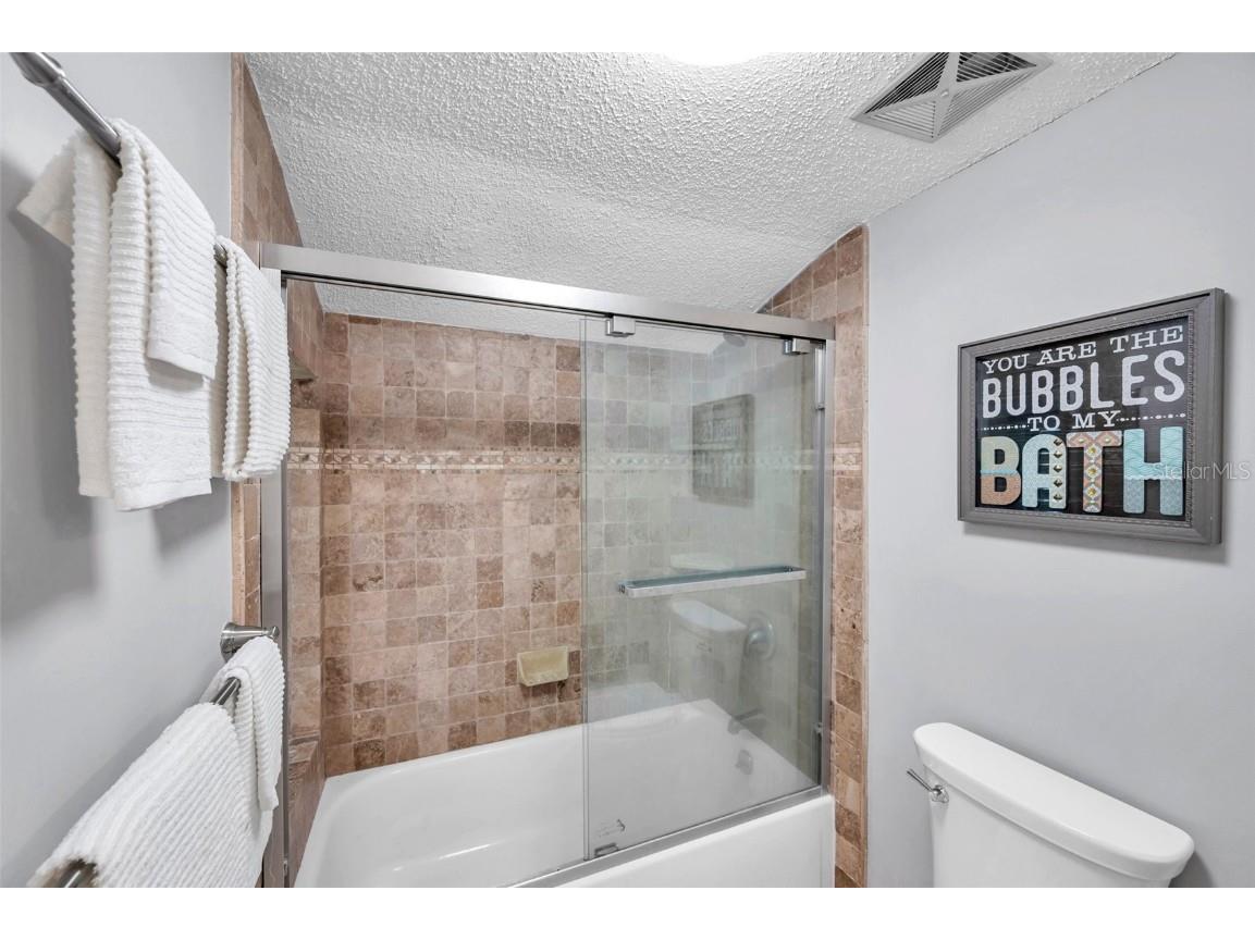 6311 Newtown Circle #11B1 Tampa FL 33615 TB8432192 image34