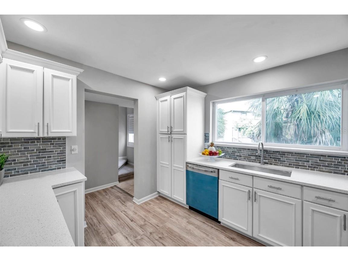 6311 Newtown Circle #11B1 Tampa FL 33615 TB8432192 image8