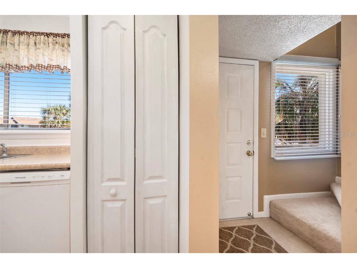 6311 Newtown Circle #11B2 Tampa FL 33615 TB8358182 image7